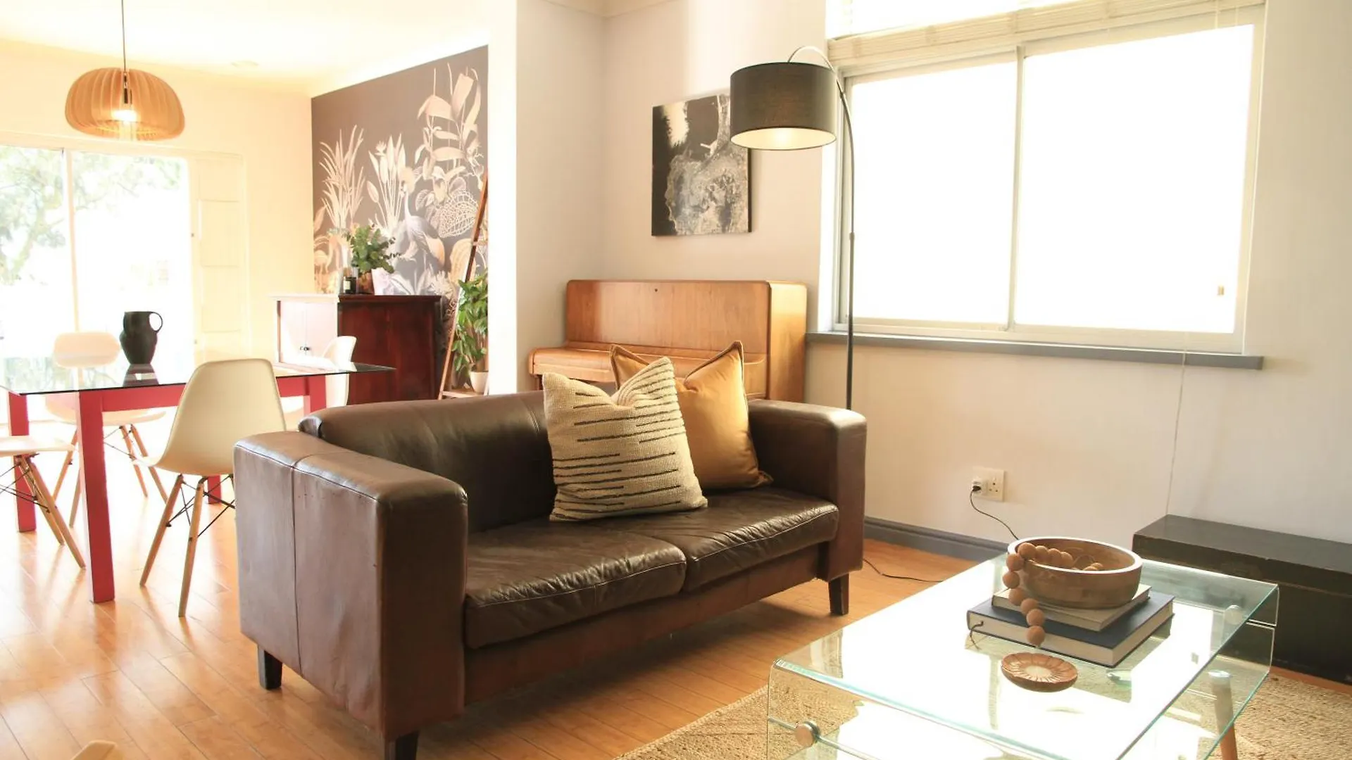 Apartment Family-Sized Gem Near Beach Cape Town