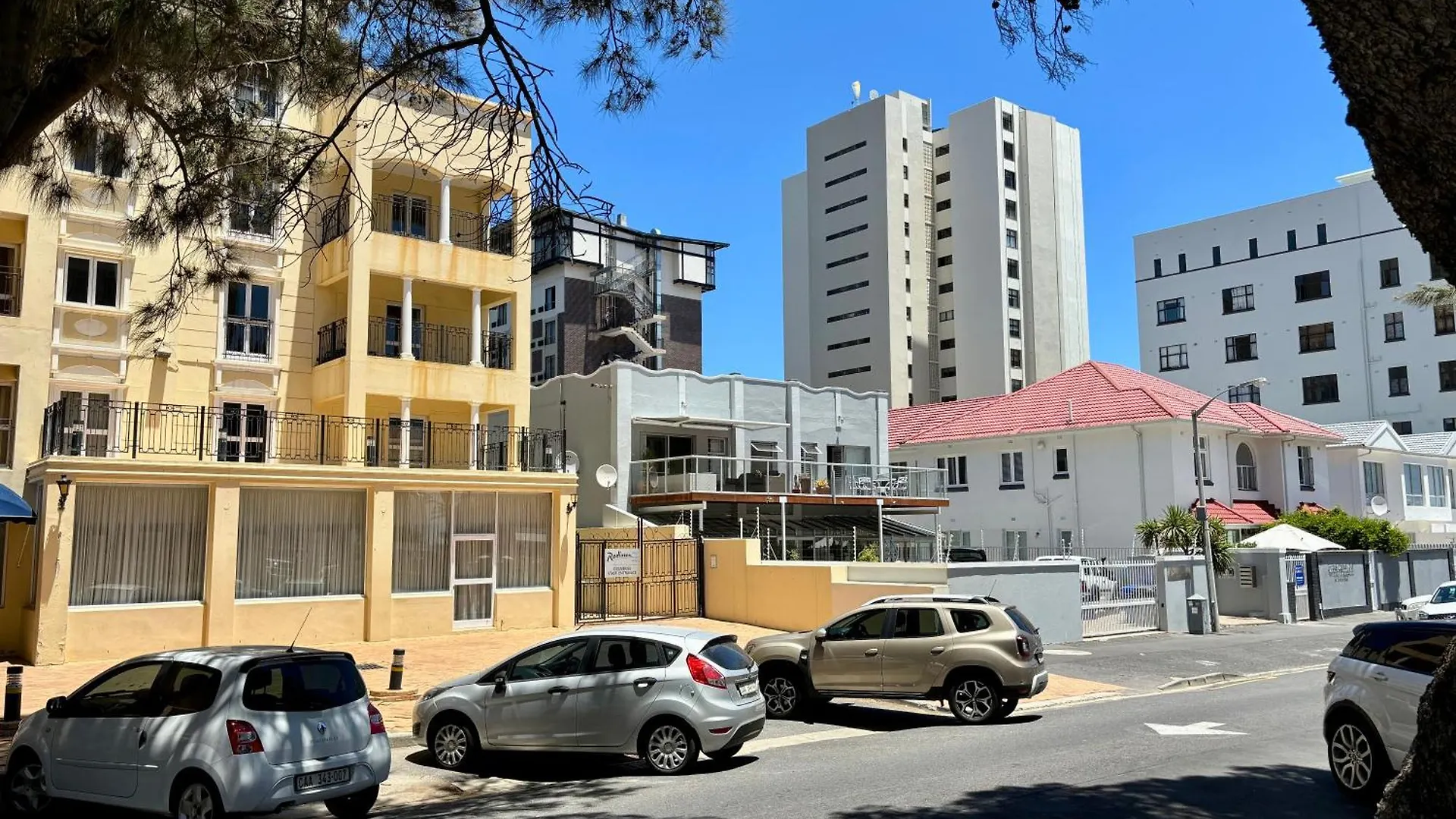 Family-Sized Gem Near Beach Κέιπ Τάουν Διαμέρισμα